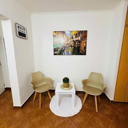 Appartement Apart For Rent Near Center à Prague Extérieur photo